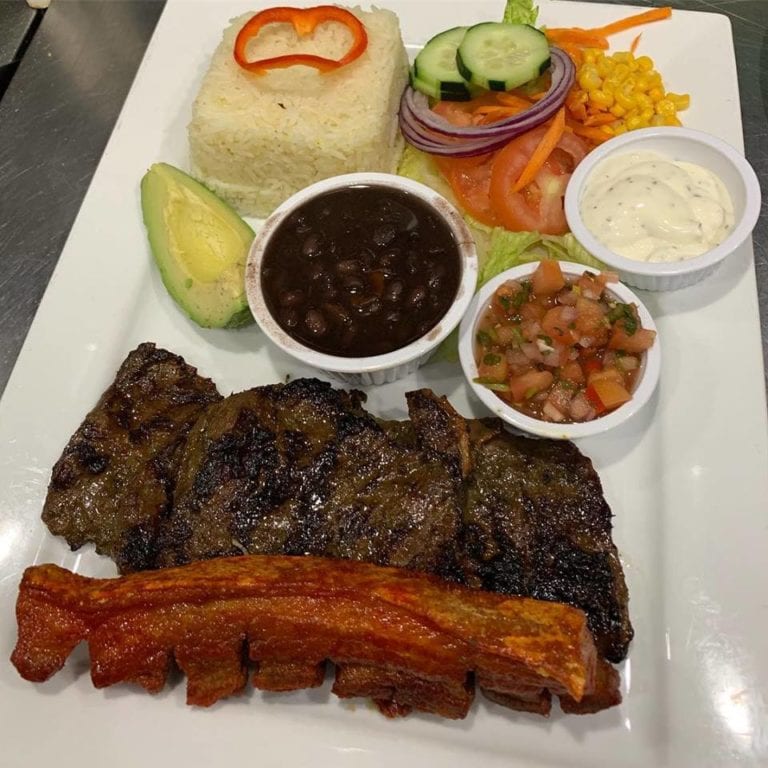 Tikal Restaurant & Lounge: Guatemalan Cuisine and Comfort for Everyone